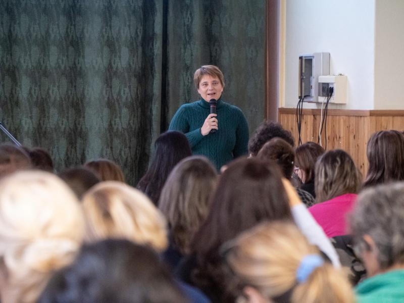 Szakmai napon találkoztak a vármegyei logopédusok Kalocsán – Egy új diagnosztikai tesztet is bemutattak a szakembereknek